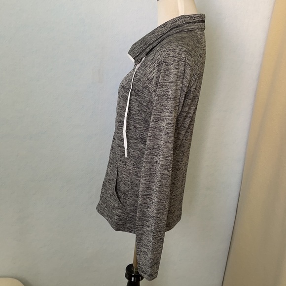 UnderArmour Static Zipper Front Lightweight Jacket - Picture 9 of 11